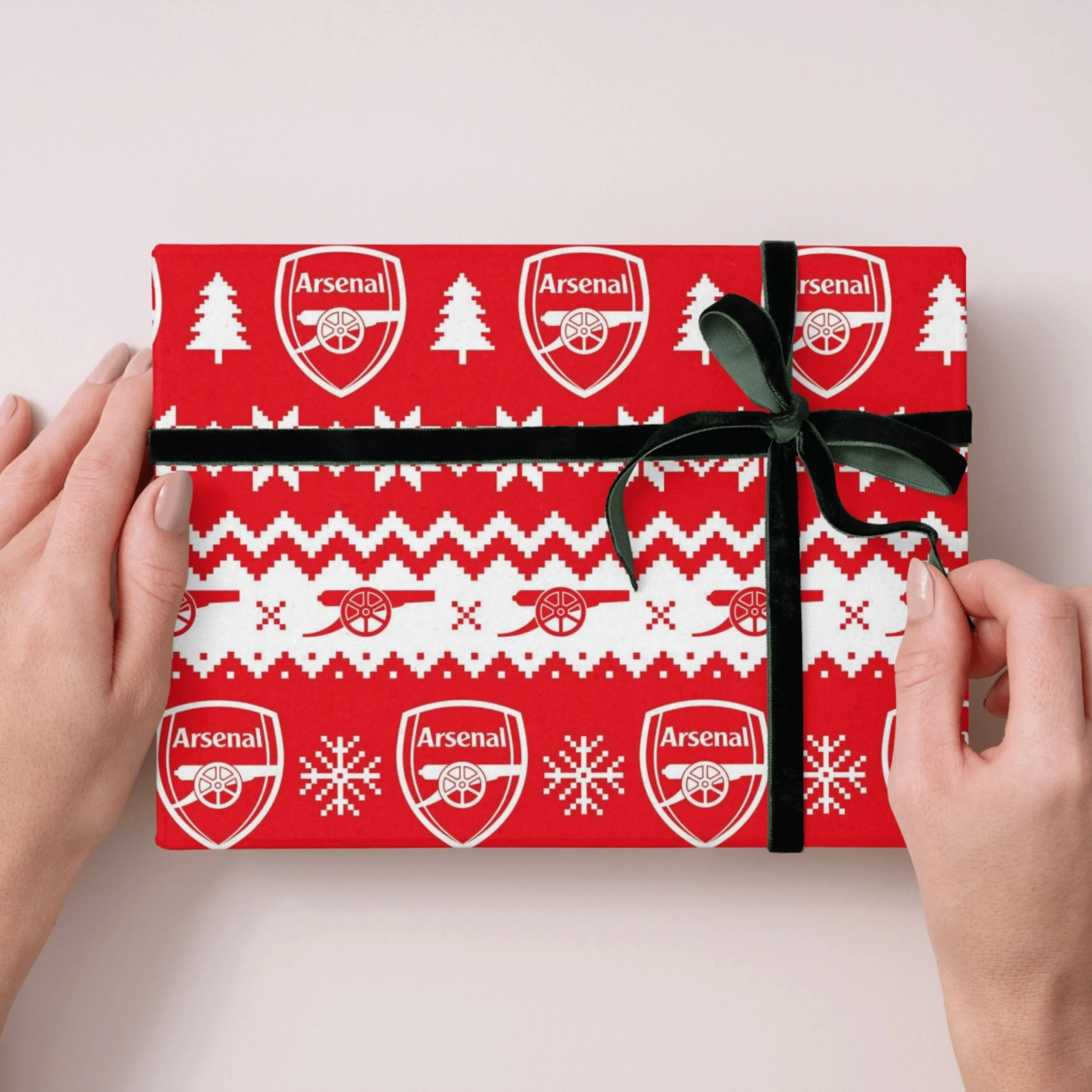 Arsenal FC Christmas 4 Sheets & 4 Tags Gift Wrap Bundle - Image 3