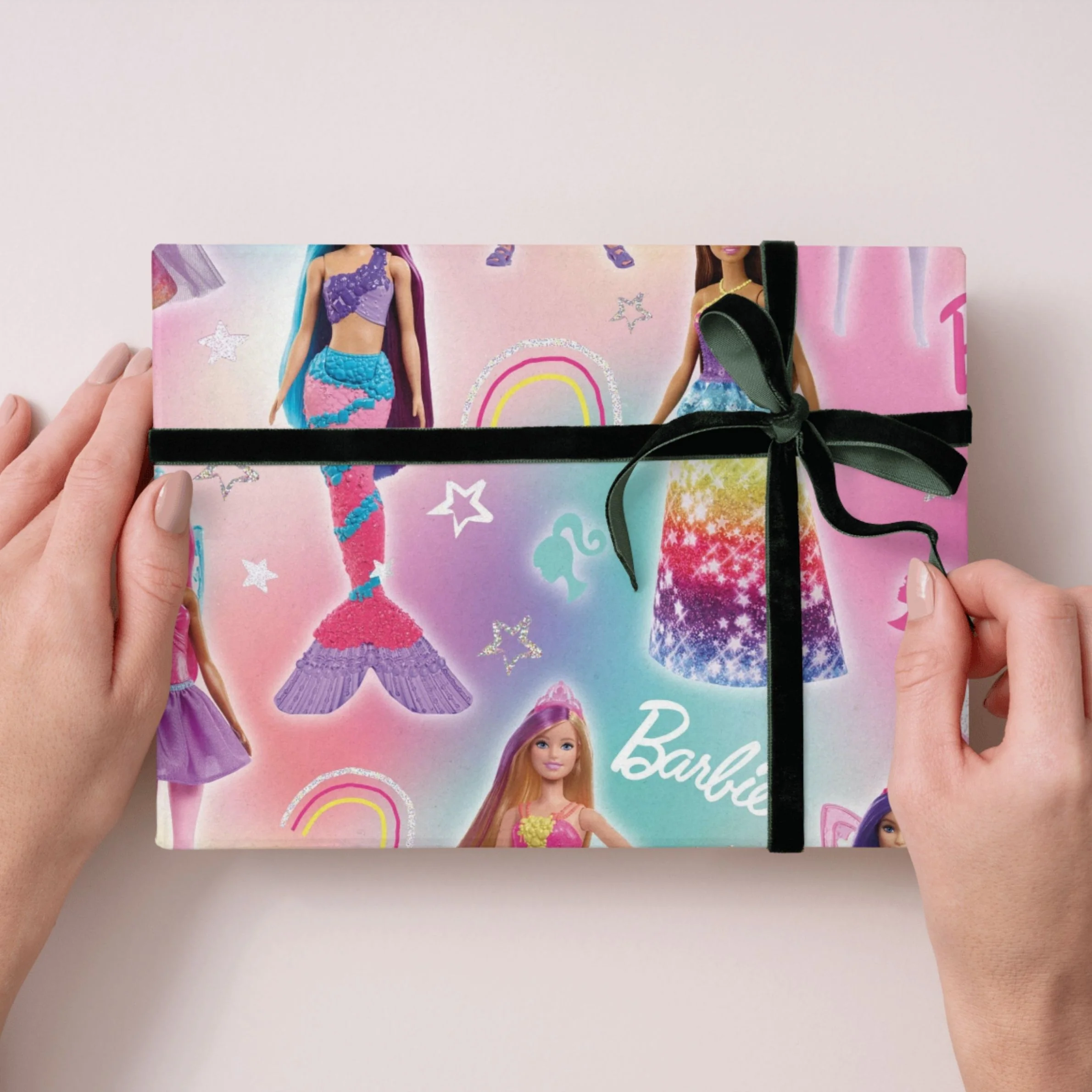 Barbie 4 Sheets & 4 Tags Gift Wrap Bundle - Image 4