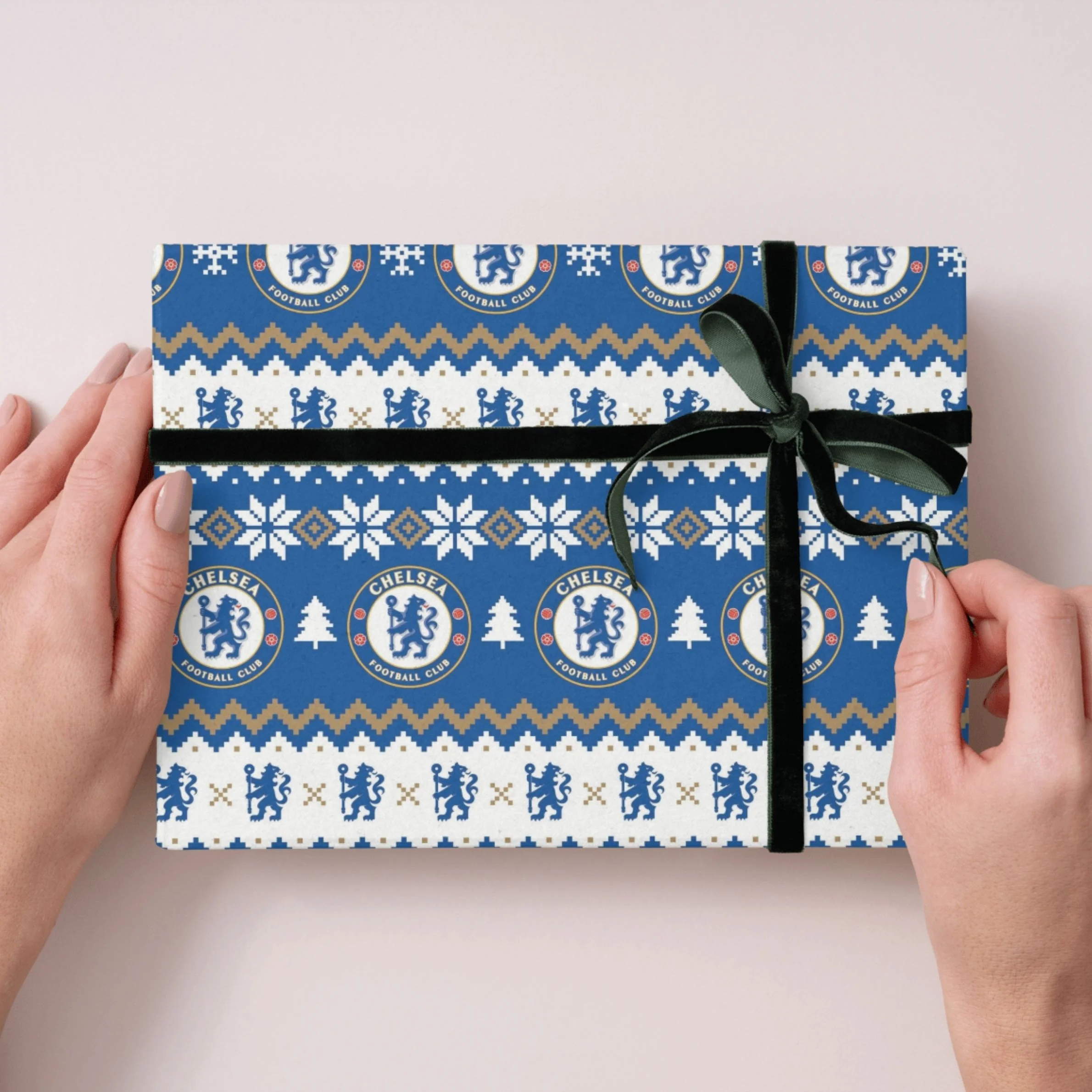 Chelsea FC Christmas 4 Sheets & 4 Tags Gift Wrap Bundle - Image 4